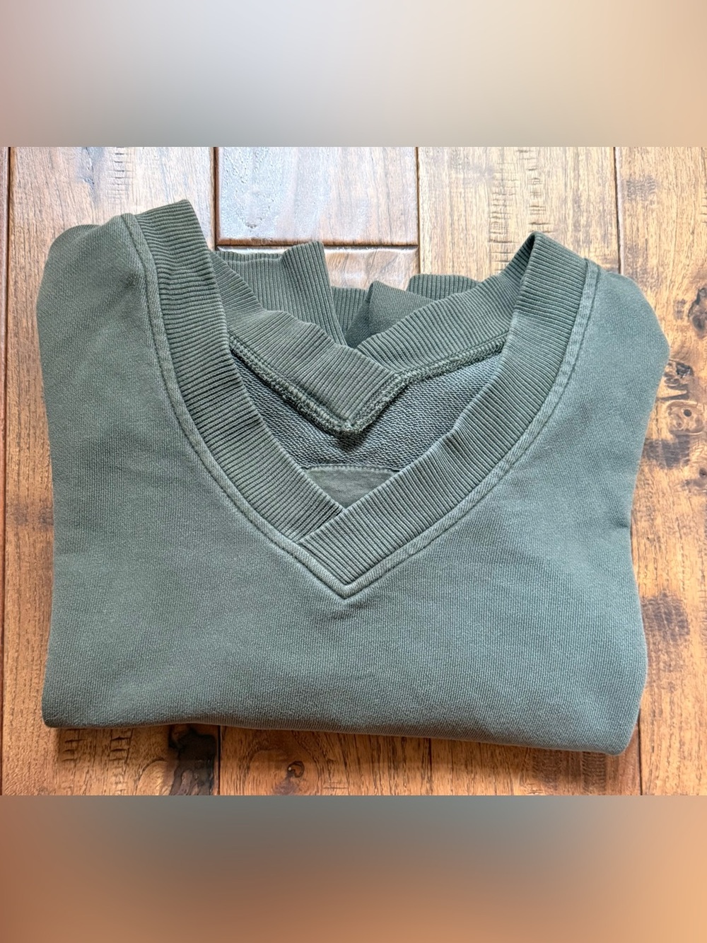 aerie Olive V-Neck Sweater - Ribbed Trim Layering Pullover